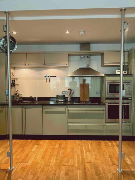Stunning Victorian Mansion Apartment - Hosted By Agf Property - Free Parking Upon Request Brighton Bagian luar foto