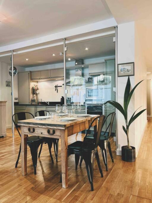 Stunning Victorian Mansion Apartment - Hosted By Agf Property - Free Parking Upon Request Brighton Bagian luar foto